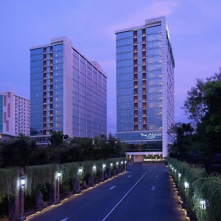 The Alana Yogyakarta Hotel And Convention Center Sleman  Exterior foto