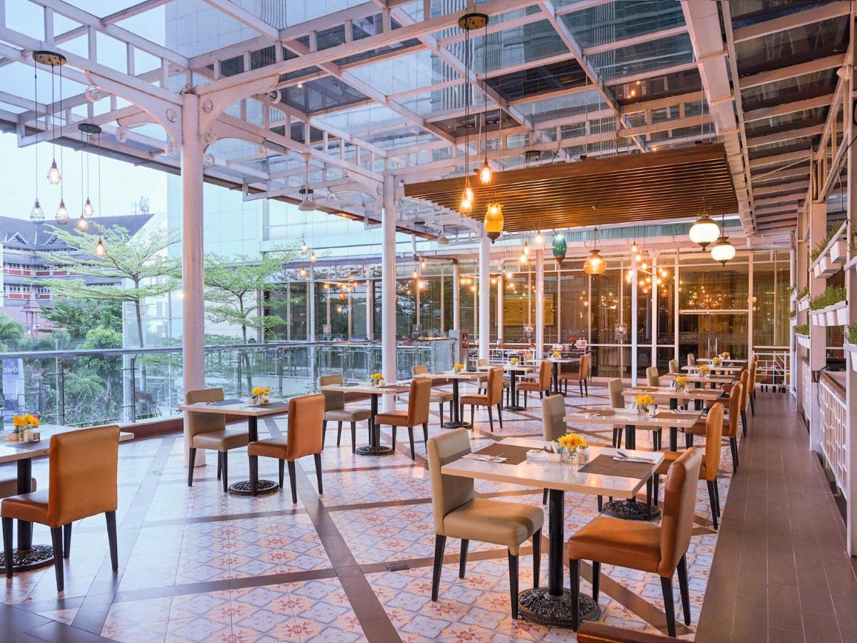 The Alana Yogyakarta Hotel And Convention Center Sleman  Exterior foto